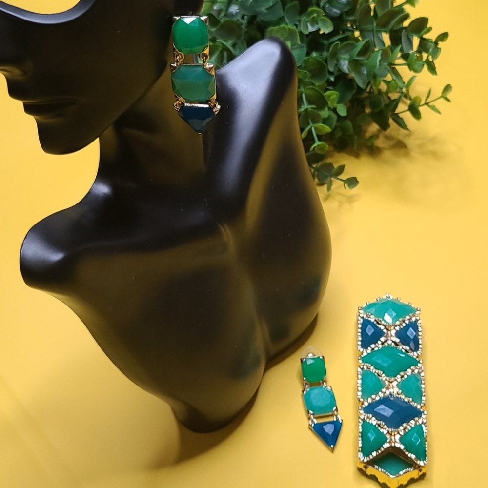 Emerald Green Teal Blue Bracelet and Earring Set